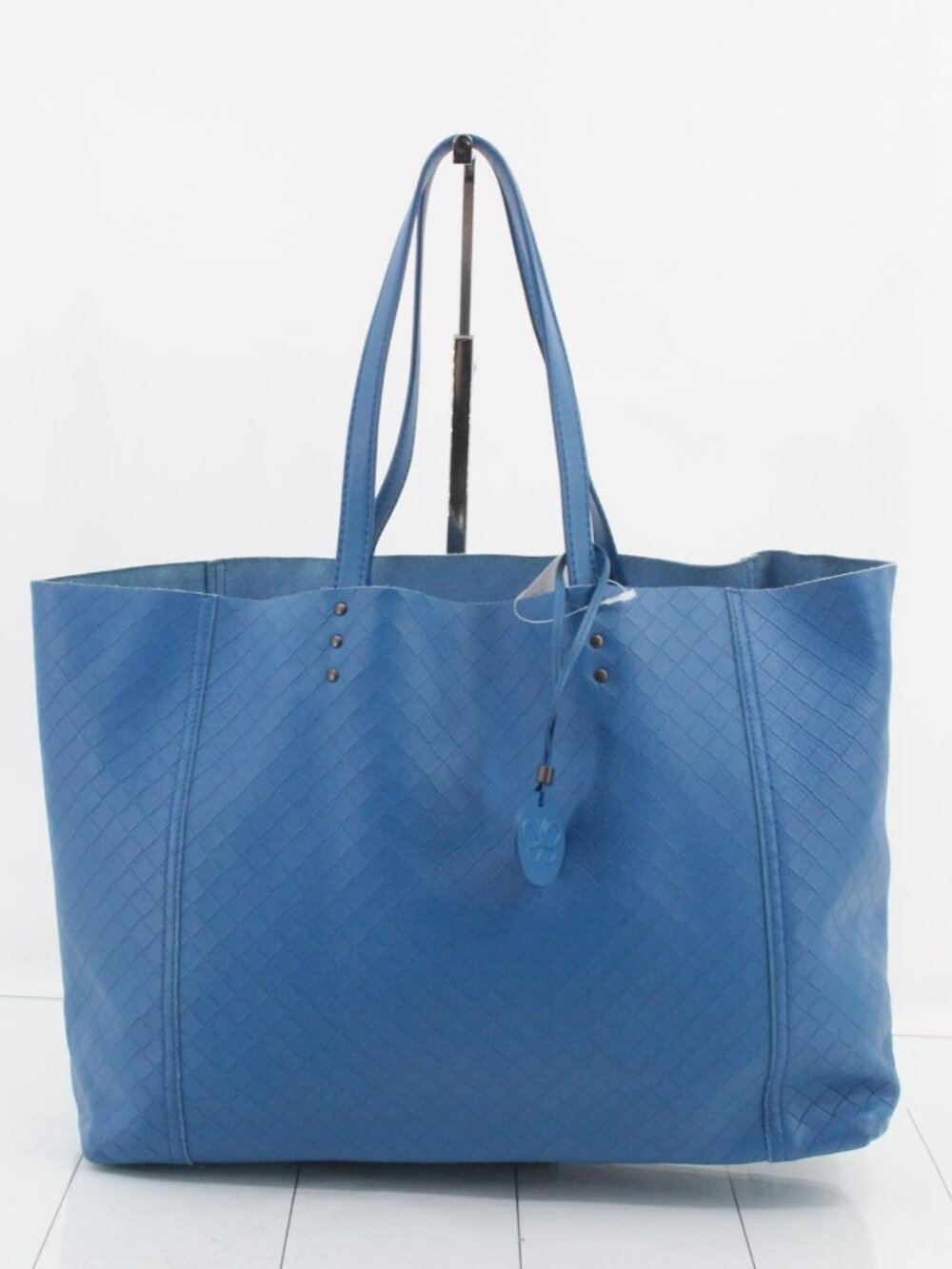 Bottega Veneta Intrecciato Leather Tote – Blue